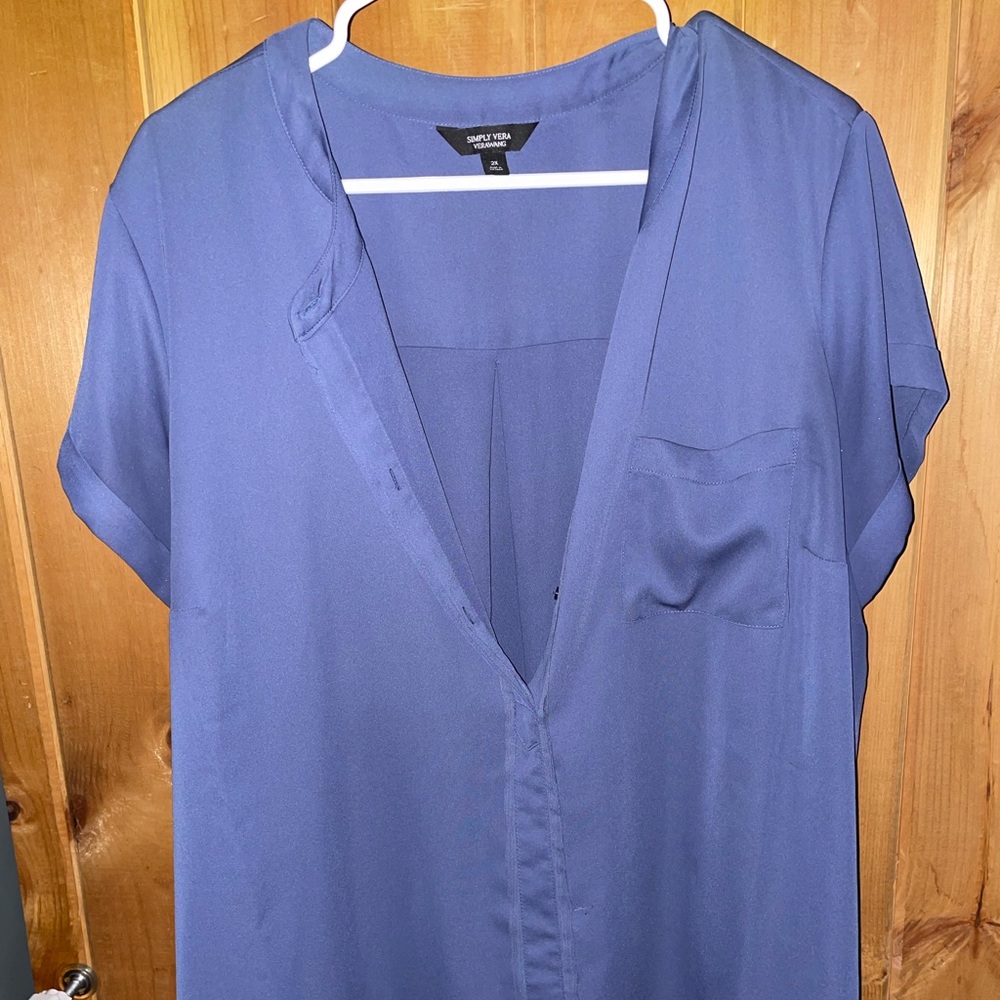 Vera wang 2x medium blue blouse